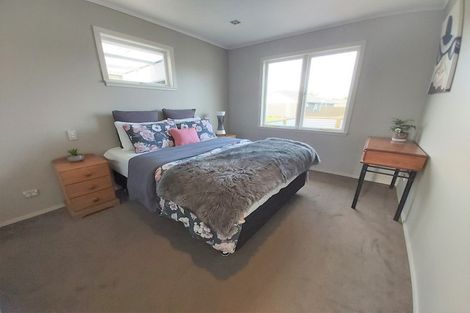 Photo of property in 1 Lowburn Avenue, Waipu, 0510