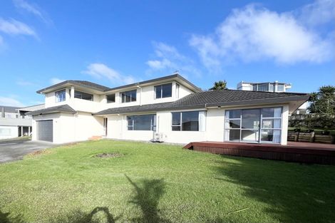 Photo of property in 10 Parkside Road, West Harbour, Auckland, 0618