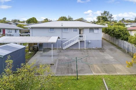 Photo of property in 69 Kemp Road, Massey, Auckland, 0614