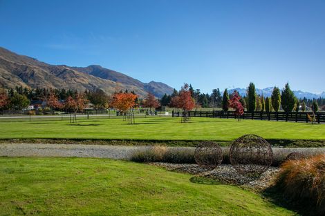 Photo of property in 14 Little Orchard Way, Wanaka, 9382