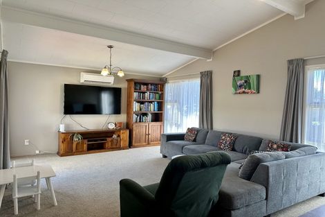 Photo of property in 20 Tawhara Place, Edgecumbe, 3120