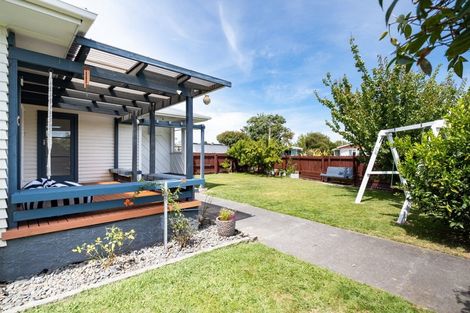 Photo of property in 27 Magdalen Crescent, Pirimai, Napier, 4112
