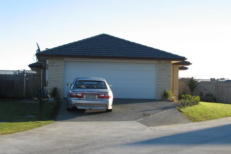 Photo of property in 46 Belfry Place, Wattle Downs, Auckland, 2103