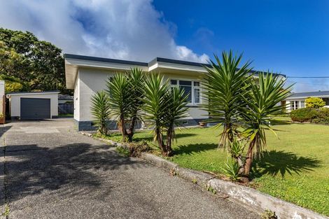 Photo of property in 35 Main South Road, Karoro, Greymouth, 7805