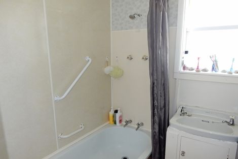 Photo of property in 17 Blyth Street, Holmes Hill, Oamaru, 9401