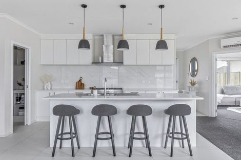 Photo of property in 6 Hehan Close, Cambridge, 3434