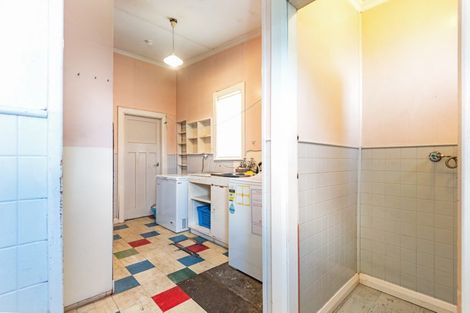 Photo of property in 23 Argyle Avenue, Takaro, Palmerston North, 4410