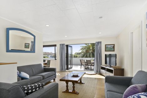 Photo of property in 1119 Papamoa Beach Road, Papamoa Beach, Papamoa, 3118