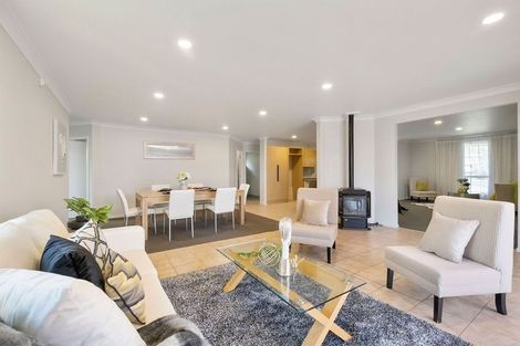 Photo of property in 49 Bluebird Crescent, Unsworth Heights, Auckland, 0632