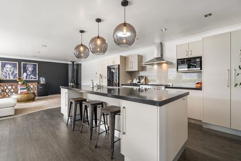 Photo of property in 27 Norfolk Drive, Cambridge, 3434