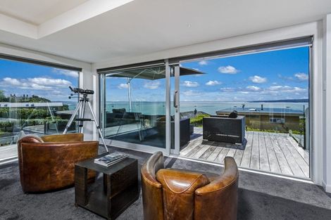 Photo of property in 38 Seacliffe Avenue, Belmont, Auckland, 0622