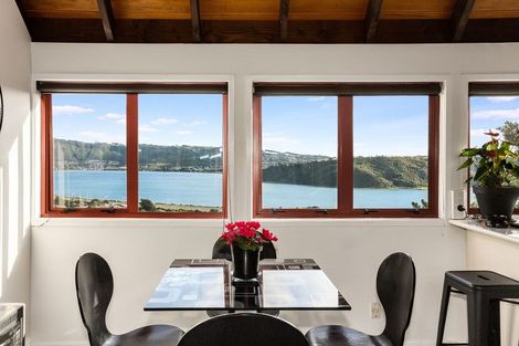 Photo of property in 8 Moray Place, Papakowhai, Porirua, 5024