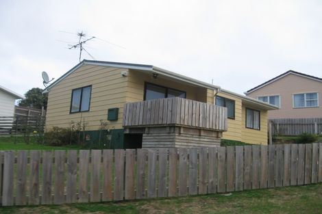 Photo of property in 1 Tobago Crescent, Grenada North, Wellington, 5028