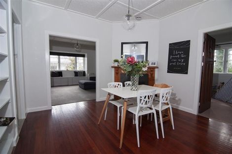 Photo of property in 16 Burrows Place, Frankton, Hamilton, 3204