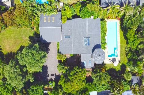 Photo of property in 7-9 Mace Terrace, Oakura, 4314