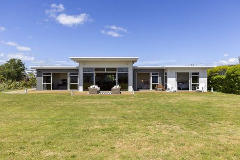 Photo of property in 8 Kuiwai Drive, Rainbow Point, Taupo, 3330
