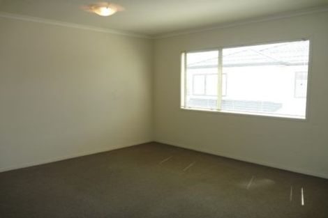 Photo of property in 57 Tiri Tiri Road, Birkdale, Auckland, 0626