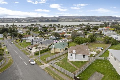 Photo of property in 11 Te Puke Street, Titahi Bay, Porirua, 5022