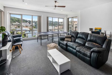 Photo of property in Stadium Garden Flats, 502/107 Thorndon Quay, Pipitea, Wellington, 6011