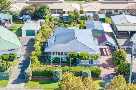 Photo of property in 60 Kawaha Point Road, Kawaha Point, Rotorua, 3010