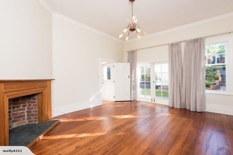 Photo of property in 57 Bolton Street, Kelburn, Wellington, 6012