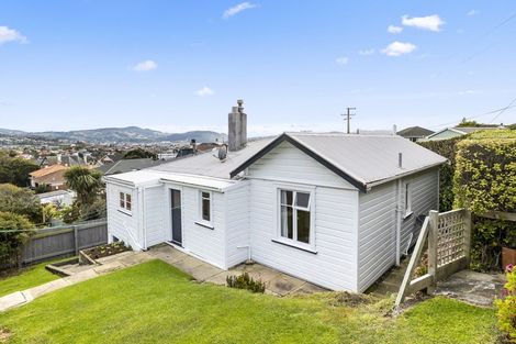 Photo of property in 38 Cliffs Road, Saint Clair, Dunedin, 9012