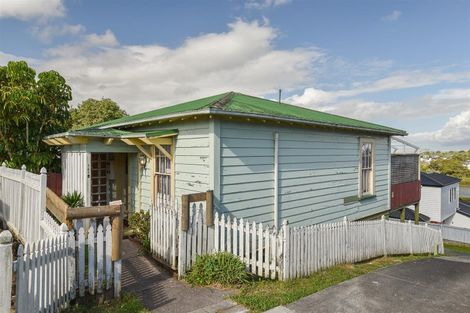 Photo of property in 4/141 Colwill Road, Massey, Auckland, 0614