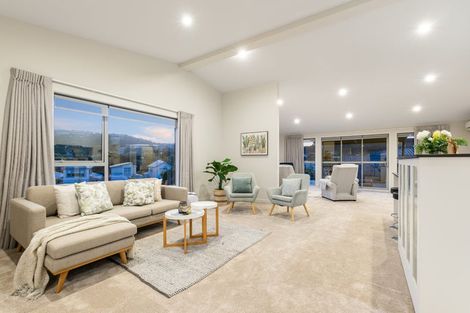 Photo of property in 27 Flotilla Place, Whitby, Porirua, 5024
