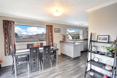 Photo of property in 81 Kinmont Crescent, Kinmont Park, Mosgiel, 9024