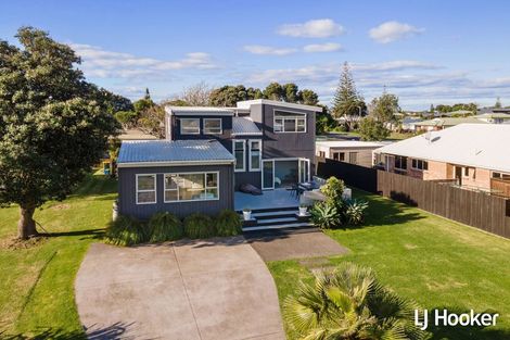 Photo of property in 4 Hereford Place, Waihi Beach, 3611