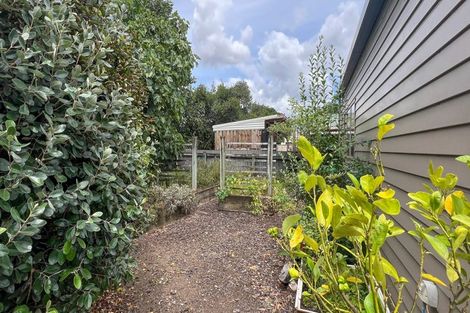 Photo of property in 182 High Street North, Carterton, 5713