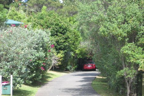 Photo of property in 90 Aeroview Drive, Beach Haven, Auckland, 0626