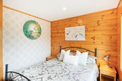 Photo of property in 23 Abby Road, Fitzherbert, Palmerston North, 4410