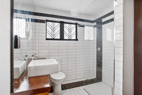 Photo of property in Illawarra Flats, 1/4 Brighton Road, Parnell, Auckland, 1052