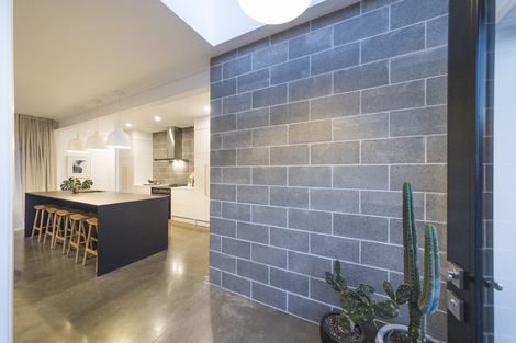 Photo of property in 17a Phoenix Avenue, Hokowhitu, Palmerston North, 4410