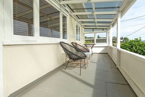 Photo of property in 1289a Whangaparaoa Road, Army Bay, Whangaparaoa, 0930