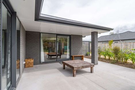 Photo of property in 68 Feist Street, Carterton, 5713