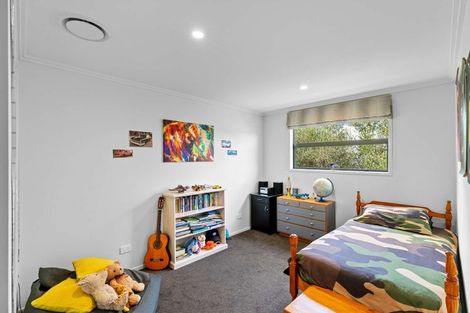 Photo of property in 20 Mcneish Place, Pokeno, 2402