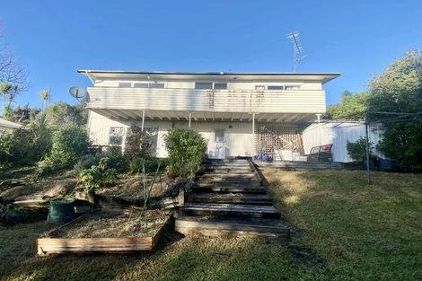 Photo of property in 11 Idyll Place, Northcross, Auckland, 0632