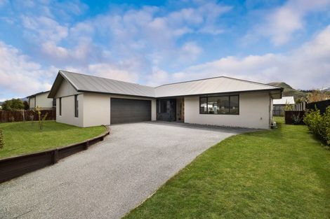 Photo of property in 23 Lochnagar Drive, Lake Hayes, Queenstown, 9304