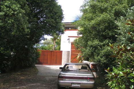 Photo of property in 37 Waimana Avenue, Northcote Point, Auckland, 0627