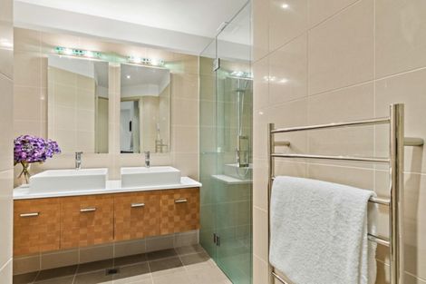 Photo of property in 28 Little Compton Mews, Snells Beach, 0920