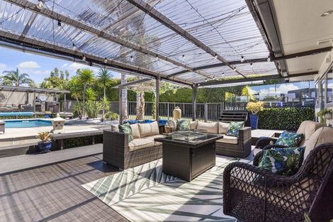 Photo of property in 21 Fratley Avenue, Farm Cove, Auckland, 2012