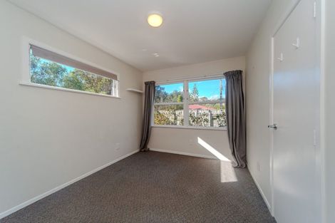 Photo of property in 35 Oswald Crescent, Paparangi, Wellington, 6037