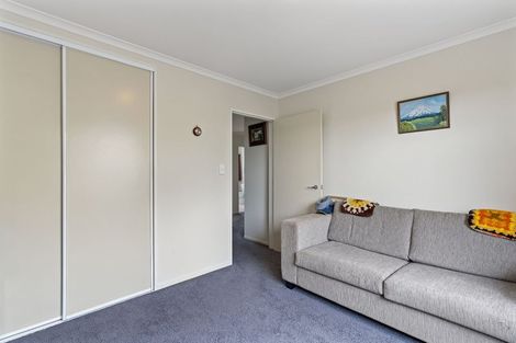 Photo of property in Rangeview Villas, 11/9 Fuller Close, Levin, 5510