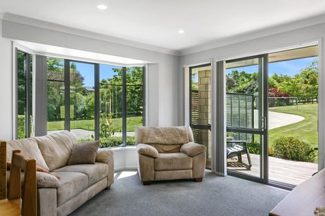 Photo of property in 18 Loch Views Road, Acacia Bay, Taupo, 3385