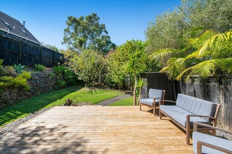 Photo of property in 1/7 Belle Verde Drive, Sunnynook, Auckland, 0630