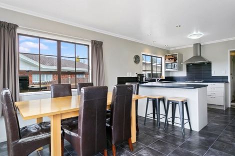 Photo of property in 29 Sheridan Crescent, Leamington, Cambridge, 3432