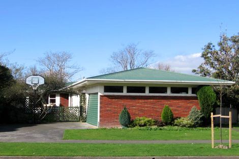 Photo of property in 59 Wikiriwhi Crescent, Awapuni, Palmerston North, 4412