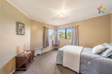 Photo of property in 18 Crestview Grove, Belmont, Lower Hutt, 5010